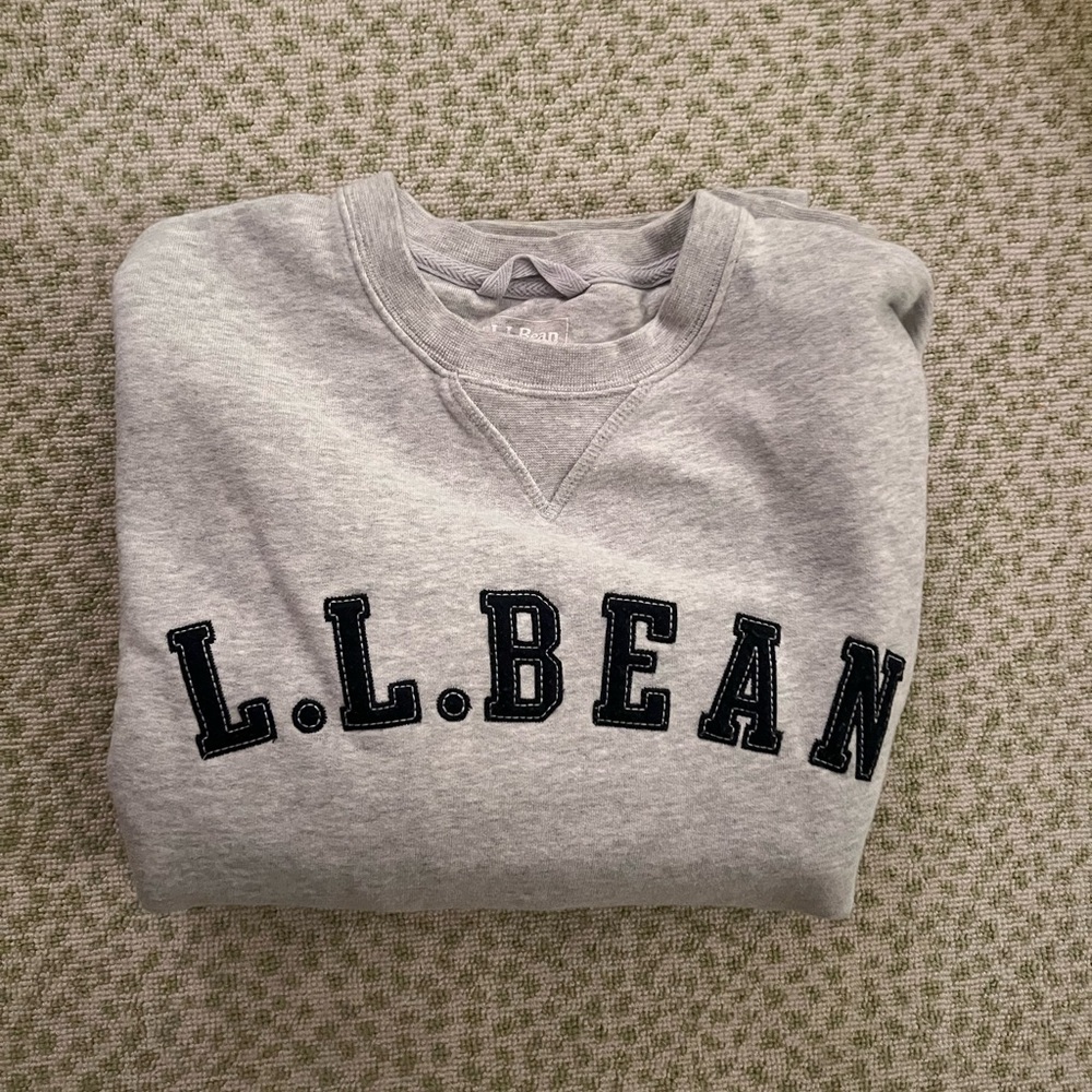 LL Bean crew neck gray size M